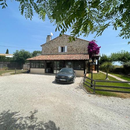 Studio 2 Personnes Vue Marais Salant Parking Et Terrasse Proche Commodite Hyeres Bagian luar foto